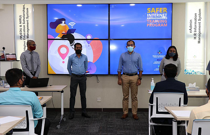 ސޭފަރ އިންޓަނެޓް އެމްބެސަޑަރުން ތަމްރީން ކުރަން ފަށައިފި