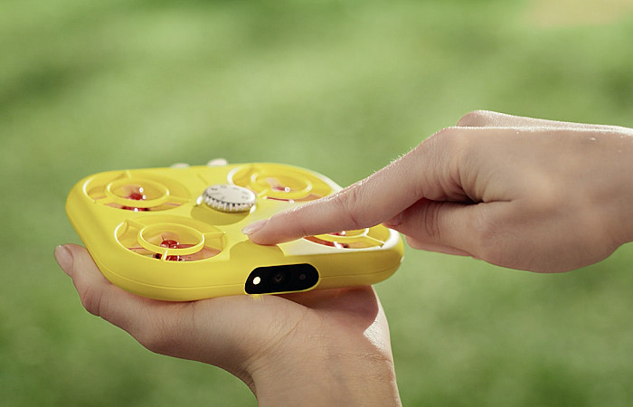 ސްނެޕް ޗެޓް ކުންފުނިން އާދަޔާ ޚިލާފް ޑްރޯންއެއް ނެރެފި