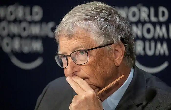 ބިލް ގޭޓްސްގެ އަމާޒު ސޯލާ ފާމްތައް އެޅުމަށް