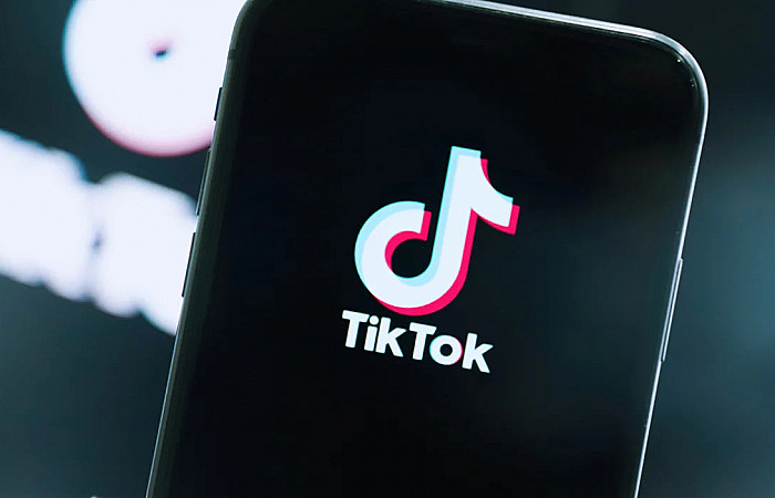 ޓިކްޓޮކް އަށް 15 މިނިޓުގެ ވީޑިއޯ އަޕްލޯޑް ކުރެވޭގޮތް ހަދަނީ