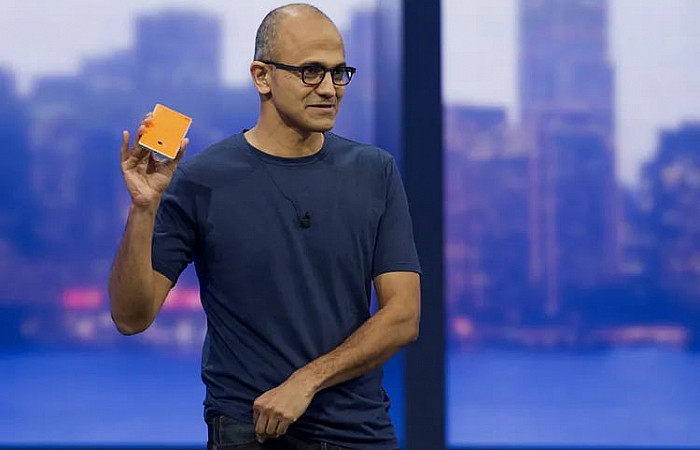 ވިންޑޯސް ފޯން ދޫކޮށްލުމަކީ ހެދުނު ބޮޑު ގޯހެއް - ސަތްޔަ ނަދެލާ