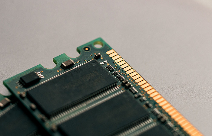 ކޮމްޕިއުޓަރ ސްޓޯރޭޖް ރަނގަޅު ކުރުމަށް އައު މާއްދާއެއް