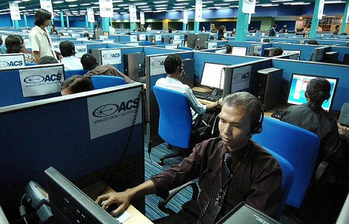 ކަސްޓަމާ ސާވިސް ހިދުމަތް އޭއައި ޗެޓްބޮޓް މެދުވެރިކޮށް