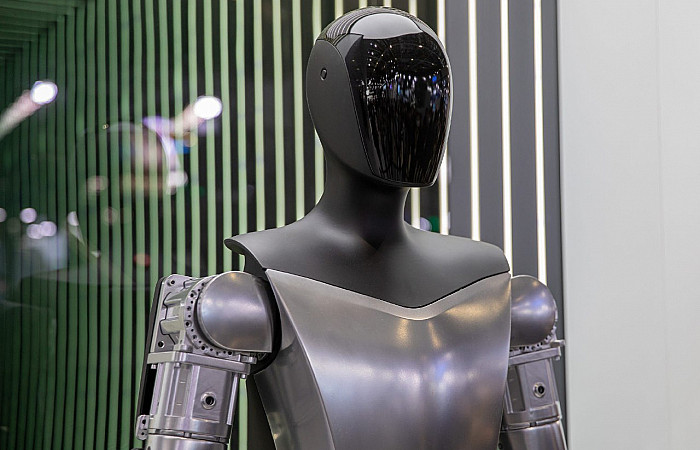 ޗައިނާއިން ހިއުމަނޮއިޑް ރޮބޮޓްތައް މާސްކޮށް އުފެއްދުމުގެ ޕްލޭނެއް