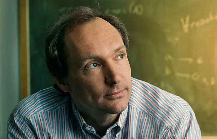 އިންޓަނެޓް އުފެއްދީ އަސްލު ކާކުހެއްޔެވެ؟