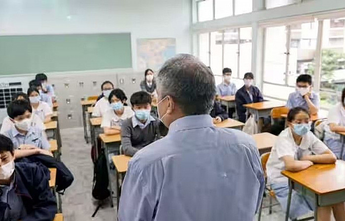 ހޮންކޮންގުގެ ގައުމީ މަންހަޖުގައި އޭއައި ހިމަނައިފި