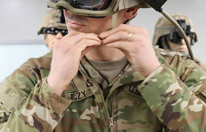 އެމެރިކާ ސިފައިންގެ ހޮލޯލެންސް ހެޑްސެޓުތައް މައިކްރޮސޮފްޓަށް