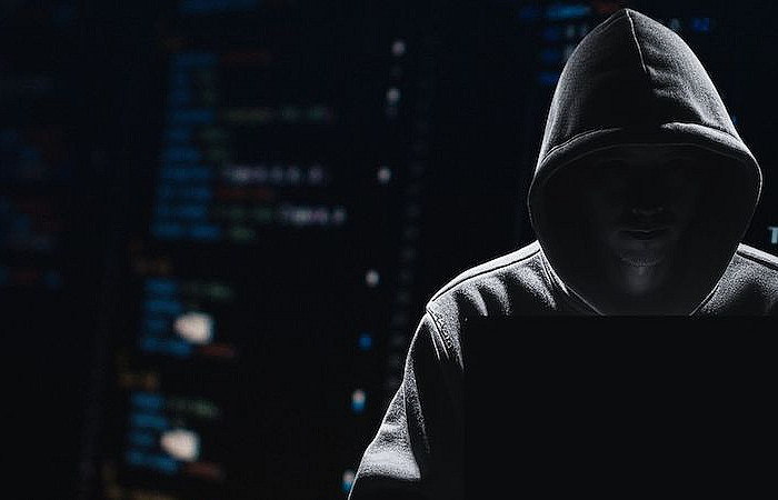 ޗައިނާއިން ޓްރަމްޕް އާއިލާގެ ފޯނުތައް ހެކް ކުރި: އެފްބީއައި