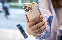 ހެކަރުންގެ ނުރައްކަލާ  ގުޅިގެން އައިފޯން އަޕްޑޭޓްކުރުމަށް އަންގައިފި