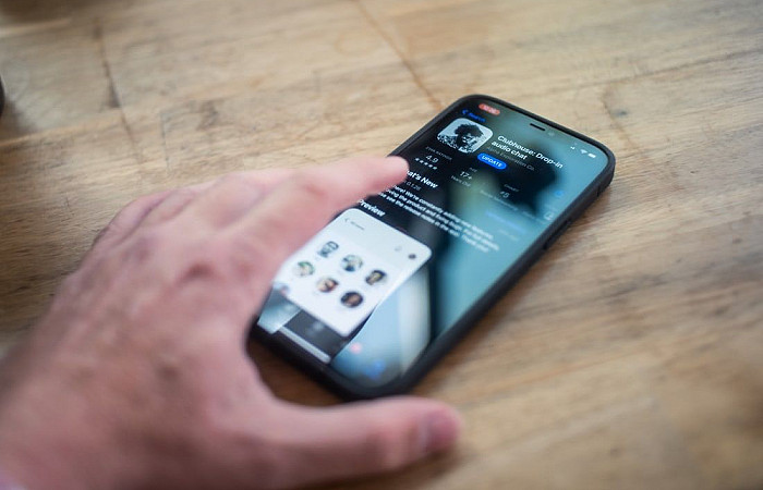 މިއުޒިކް މޯޑާއެކު ކްލަބްހައުސް ފަންނުވެރިންގެ މަންޒިލަކަށް