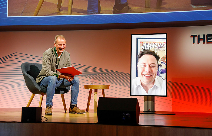 ވޮލްކްސްވެގަން ކޮންފަރެންސެއްގަ އީލަން މަސްކް ބައިވެރިވެއްޖެ