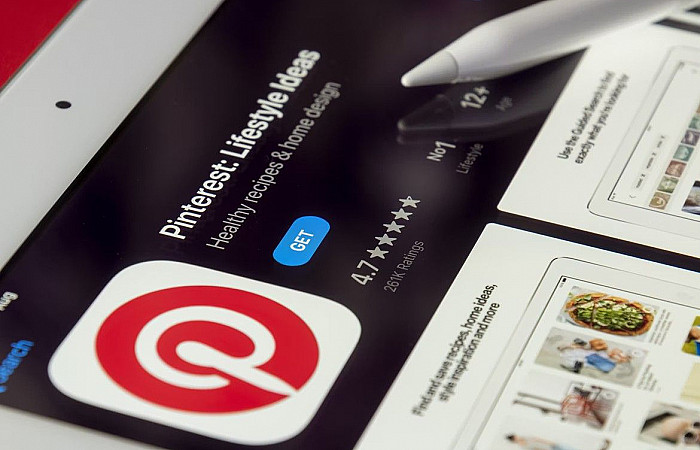 ޕޭ ޕާލް އިން 45 ބިލިއަން ޕިންޓްރެސްޓް ގަތުމަށް ހުށަހަޅައިފި