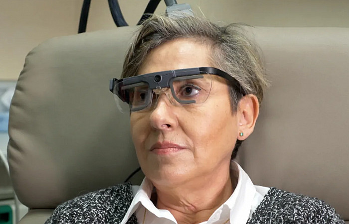 ޕްރޮސްތެޓިކްއެއް މެދުވެރިކޮށް ލޮލުގެ ފެނުން އަނބުރާ ގެނެސްފި